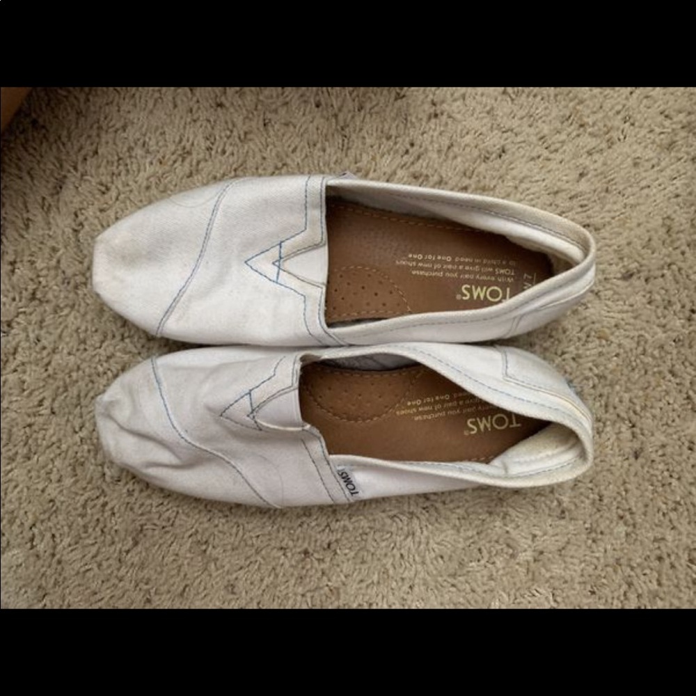 Toms